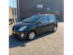 Zwart Gebruikt 2010 Renault Twingo Authentique Hatchback | € 2.775 (Eerlijke prijs)