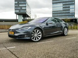 Grijs Gebruikt 2016 Tesla Model S Sedan | € 31.750