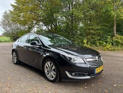 Zwart Gebruikt 2014 Opel Insignia Cosmo Hatchback | € 7.950 (Goede deal)
