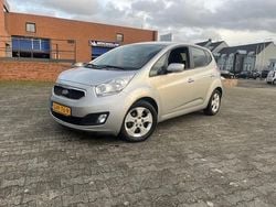 Grijs Gebruikt 2013 Kia Venga Plus Hatchback | € 9.995 (Iets duurder)