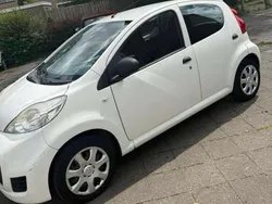 Wit Gebruikt 2011 Peugeot 107 Hatchback | € 2.200