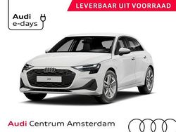 Wit Nieuw 2026 Audi A3 Sportback Proline Hatchback | € 43.669 (Iets duurder)