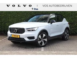 Zilver Gebruikt 2022 Volvo XC40 R-Design SUV | € 34.950 (Eerlijke prijs)
