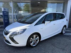 Wit Gebruikt 2012 Opel Zafira Tourer MPV | € 9.999 (Duur)