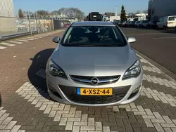 Grijs Gebruikt 2013 Opel Astra Cosmo Hatchback | € 6.750 (Eerlijke prijs)