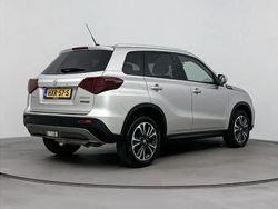 Grijs Gebruikt 2023 Suzuki Vitara Style SUV | € 27.450 (Eerlijke prijs)