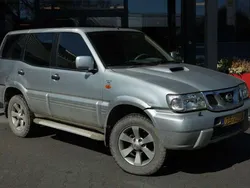 Zilver, metallic lak Gebruikt 2007 Nissan Terrano SUV | € 3.025