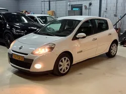 Wit Gebruikt 2012 Renault Clio IV Hatchback | € 2.200 (Iets duurder)