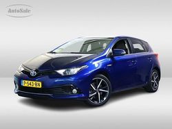 Blauw Gebruikt 2018 Toyota Auris Hatchback | € 14.500 (Goede deal)