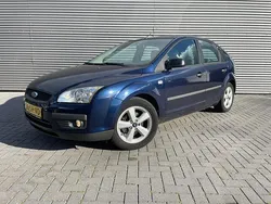 Blauw Gebruikt 2006 Ford Focus Hatchback | € 2.380 (Goede deal)