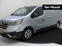 Highlandgrijs kqa Gebruikt 2024 Renault Trafic Van | € 28.430 (Duur)