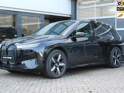 Zwart Gebruikt 2022 BMW iX Executive SUV | € 41.900 (Goede deal)