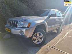 Grijs, metallic lak Gebruikt 2007 Jeep Grand Cherokee Limited SUV | € 4.900