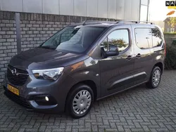 Grijs, metallic lak Gebruikt 2020 Opel Combo Life Edition MPV | € 23.450 (Eerlijke prijs)