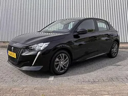 Zwart Gebruikt 2023 Peugeot 208 Active Hatchback | € 15.900 (Eerlijke prijs)