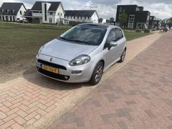 Grijs Gebruikt 2015 Fiat Punto Lounge Hatchback | € 4.500 (Eerlijke prijs)