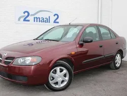 Paars Gebruikt 2002 Nissan Almera Sedan | € 2.980