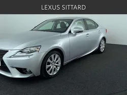 Grijs Gebruikt 2014 Lexus IS300h Sedan | € 18.900 (Goede deal)