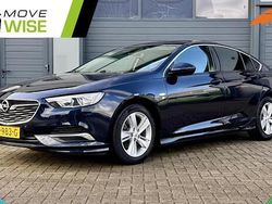 Blauw Gebruikt 2019 Opel Insignia Business Hatchback | € 16.945 (Eerlijke prijs)