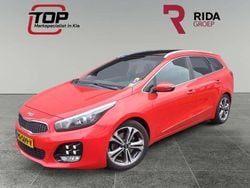 Rood Gebruikt 2017 Kia Ceed Sportswagon GT-Line Stationwagen | € 13.945 (Eerlijke prijs)