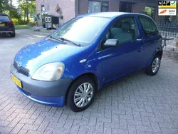 Blauw Gebruikt 2002 Toyota Yaris Hatchback | € 1.250 (Goede deal)