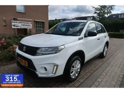 Wit Gebruikt 2021 Suzuki Vitara SUV | € 19.450 (Goede deal)
