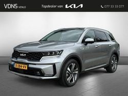 Grijs, metallic lak Gebruikt 2024 Kia Sorento SUV | € 58.450 (Eerlijke prijs)