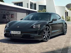 Zwart Gebruikt 2023 Porsche Taycan Sport Turismo Sedan | € 79.950 (Goede deal)