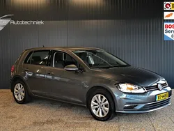 Grijs Gebruikt 2017 VW Golf VII Comfortline Hatchback | € 12.950 (Eerlijke prijs)
