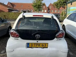Wit Gebruikt 2014 Toyota Aygo Hatchback | € 2.500 (Super prijs)