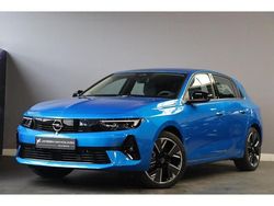Blauw Gebruikt 2024 Opel Astra Edition Hatchback | € 25.885 (Eerlijke prijs)