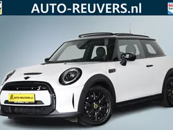 Wit Gebruikt 2023 Mini Cooper Hatchback | € 23.900 (Eerlijke prijs)