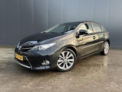 Zwart Gebruikt 2013 Toyota Auris Hatchback | € 10.950 (Goede deal)
