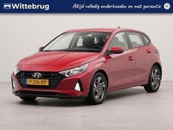 Rood Gebruikt 2022 Hyundai i20 Comfort Hatchback | € 16.925 (Eerlijke prijs)