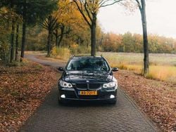 Zwart Gebruikt 2007 BMW 320 Executive Stationwagen | € 2.500 (Goede deal)