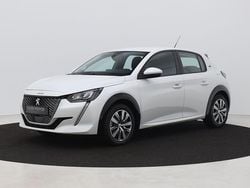 Wit Gebruikt 2021 Peugeot e-208 Active Hatchback | € 14.750 (Super prijs)