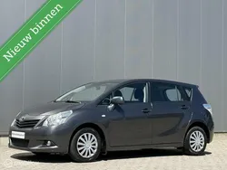 Grijs Gebruikt 2010 Toyota Verso MPV | € 8.495 (Eerlijke prijs)