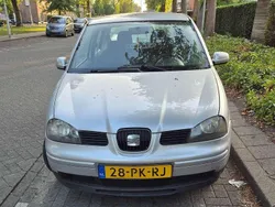 Zilver Gebruikt 2004 Seat Arosa Stella Hatchback | € 999 (Goede deal)