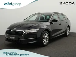 Zwart, metallic lak Gebruikt 2024 Skoda Octavia Selection Stationwagen | € 32.900
