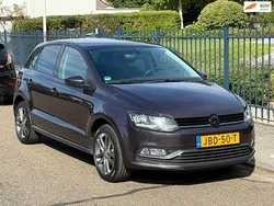 Grijs Gebruikt 2015 VW Polo LOUNGE Hatchback | € 9.950 (Iets duurder)