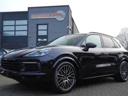 Zwart Gebruikt 2017 Porsche Cayenne SUV | € 53.995 (Eerlijke prijs)