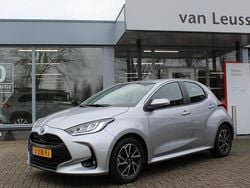 Grijs Gebruikt 2023 Toyota Yaris Hybrid Hatchback | € 21.640 (Eerlijke prijs)