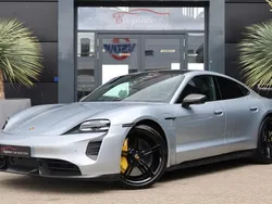 Grijs Gebruikt 2020 Porsche Taycan Turbo S Sedan | € 84.950 (Goede deal)