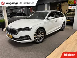 Wit Gebruikt 2021 Skoda Octavia Business Line Stationwagen | € 25.350 (Goede deal)