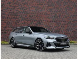 Grijs Gebruikt 2024 BMW 530e M Performance Stationwagen | € 95.950