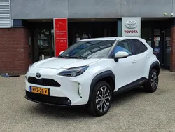 Wit Gebruikt 2024 Toyota Yaris Cross Style SUV | € 30.499 (Eerlijke prijs)