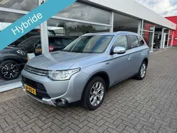 Grijs Gebruikt 2015 Mitsubishi Outlander Edition SUV | € 11.950 (Goede deal)