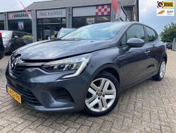 Grijs (metallic) Gebruikt 2021 Renault Clio V Zen Hatchback | € 13.300 (Goede deal)