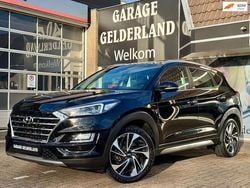 Zwart (metallic) Gebruikt 2020 Hyundai Tucson Premium SUV | € 21.900 (Goede deal)