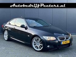 Zwart (metallic) Gebruikt 2010 BMW 325 M Sport Coupé | € 15.950